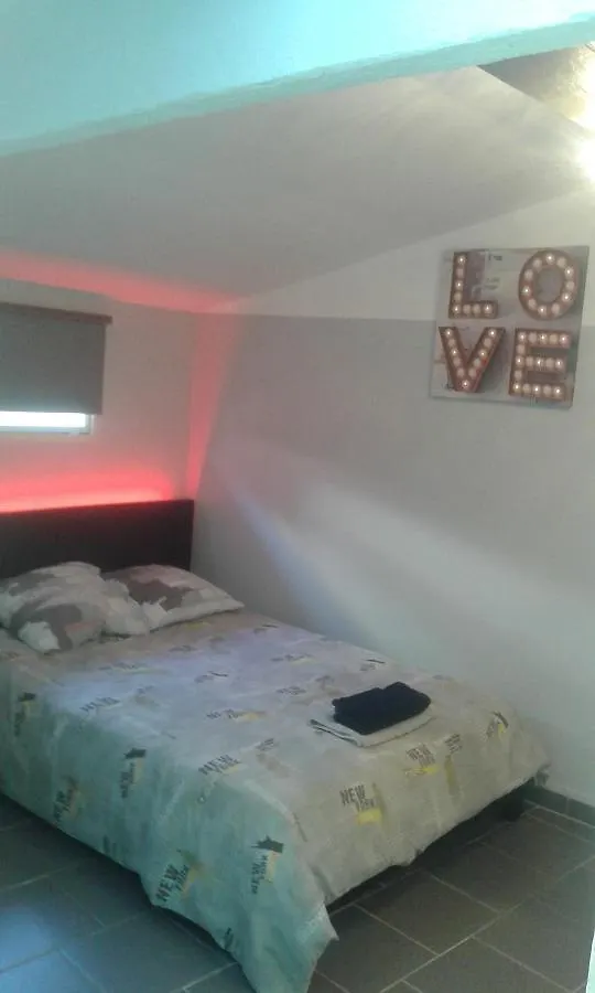 Bienvenue Au Centre Ville Arles Apartment